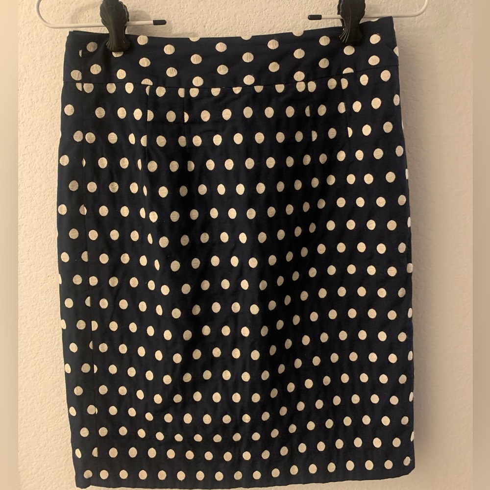 Banana republic pencil skirt. Navy with polka dots.